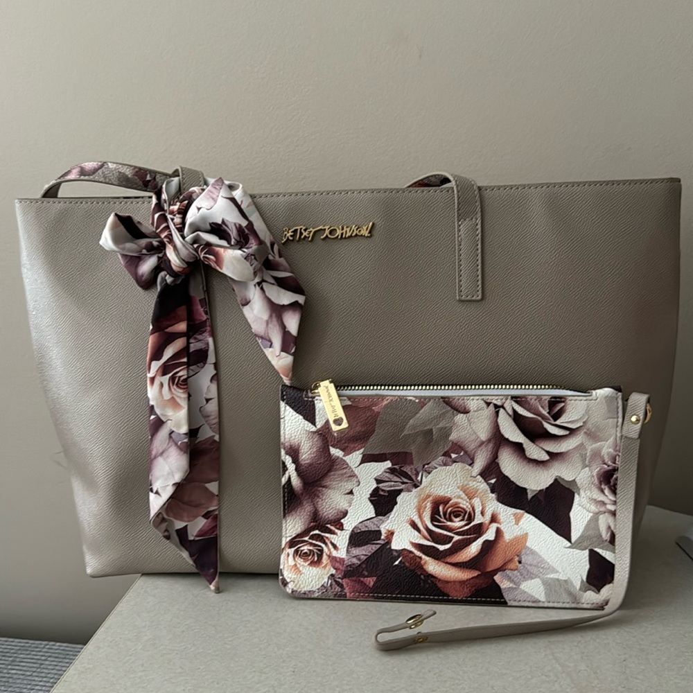 Betsey Johnson tote bag with small bag inside